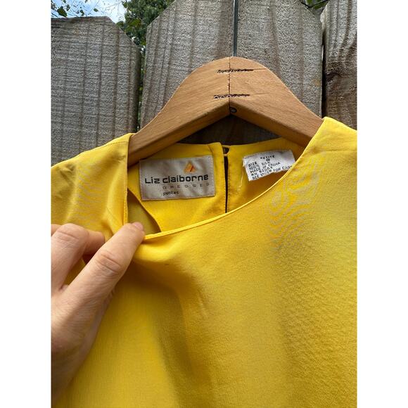 Late 80s / Early 90s Liz Claiborne Silk Top – Golden Hour Vintage - Picture 5 of 11